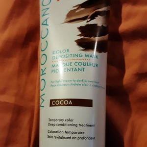 Moroccan oil color depositing mask